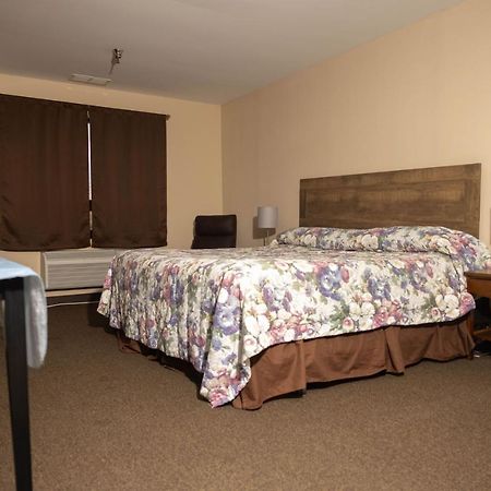Moundsville Lafayette Inn מראה חיצוני תמונה