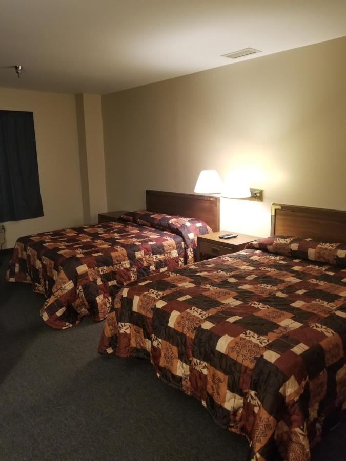 Moundsville Lafayette Inn מראה חיצוני תמונה