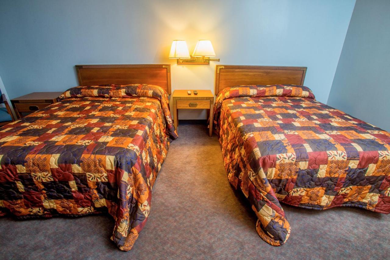 Moundsville Lafayette Inn מראה חיצוני תמונה