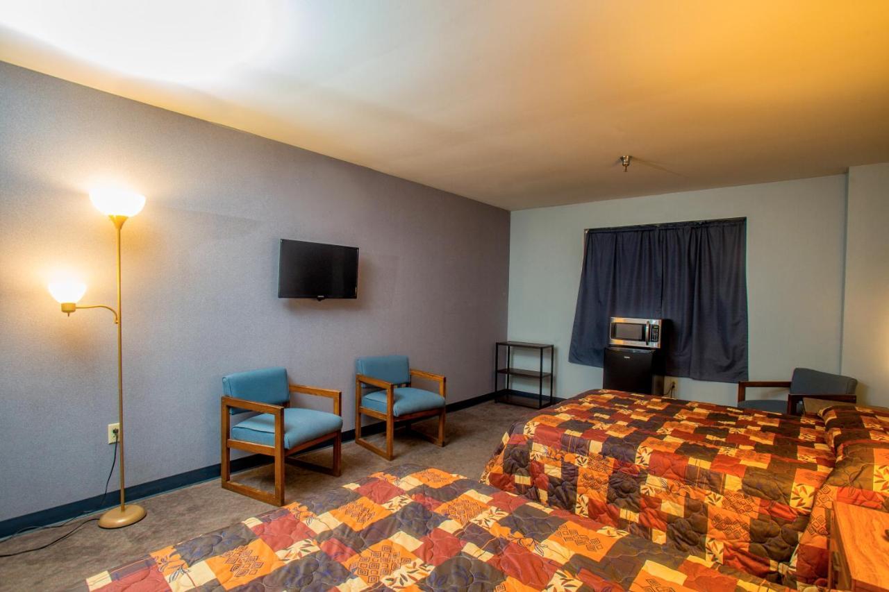 Moundsville Lafayette Inn מראה חיצוני תמונה