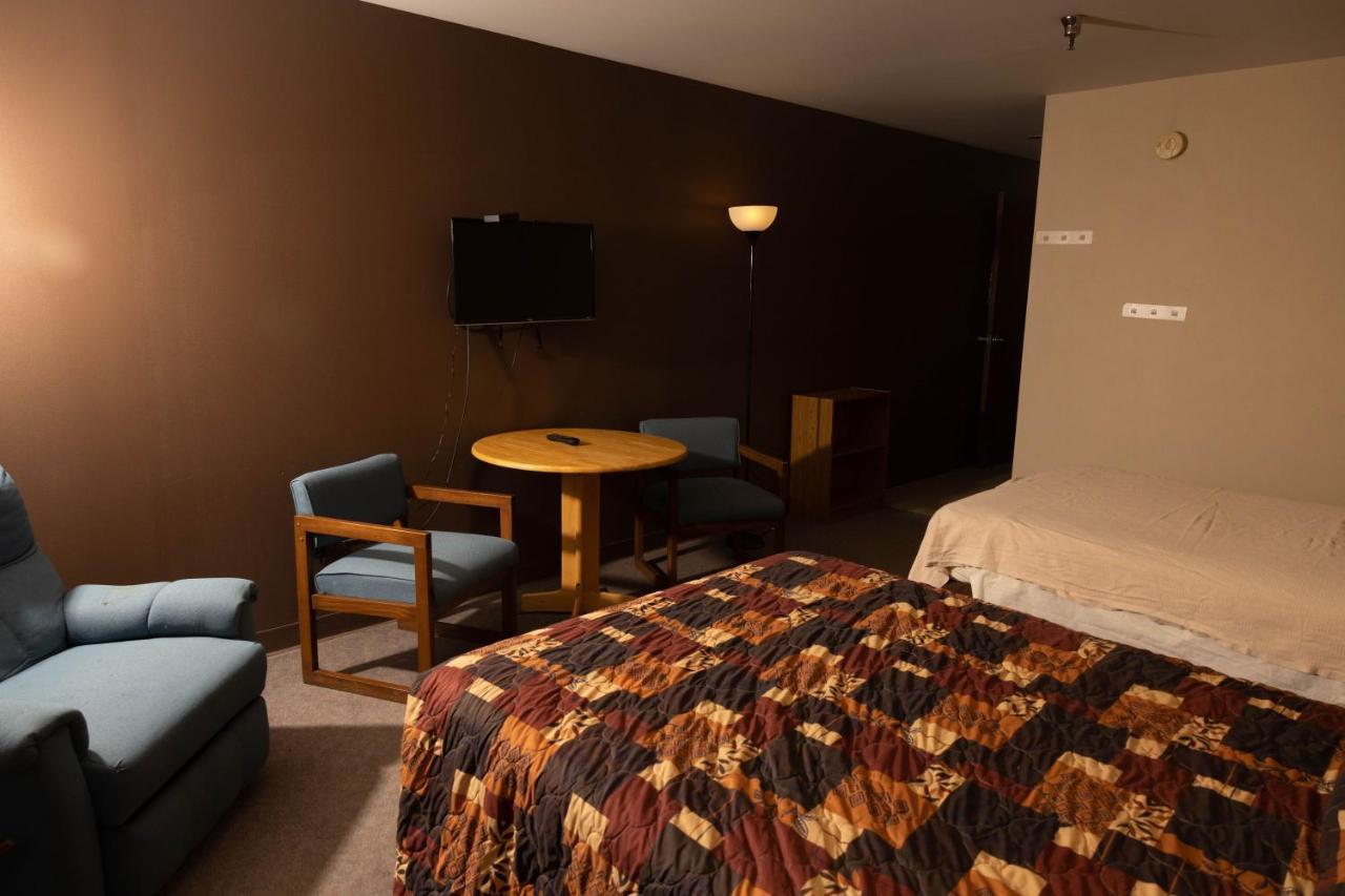Moundsville Lafayette Inn מראה חיצוני תמונה